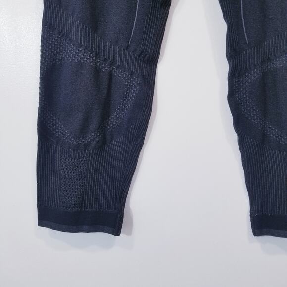 Loffler Capri Leggings - Picture 9 of 12